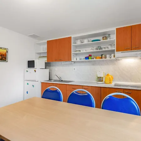 Dom wakacyjny Hill 51 By Interhome